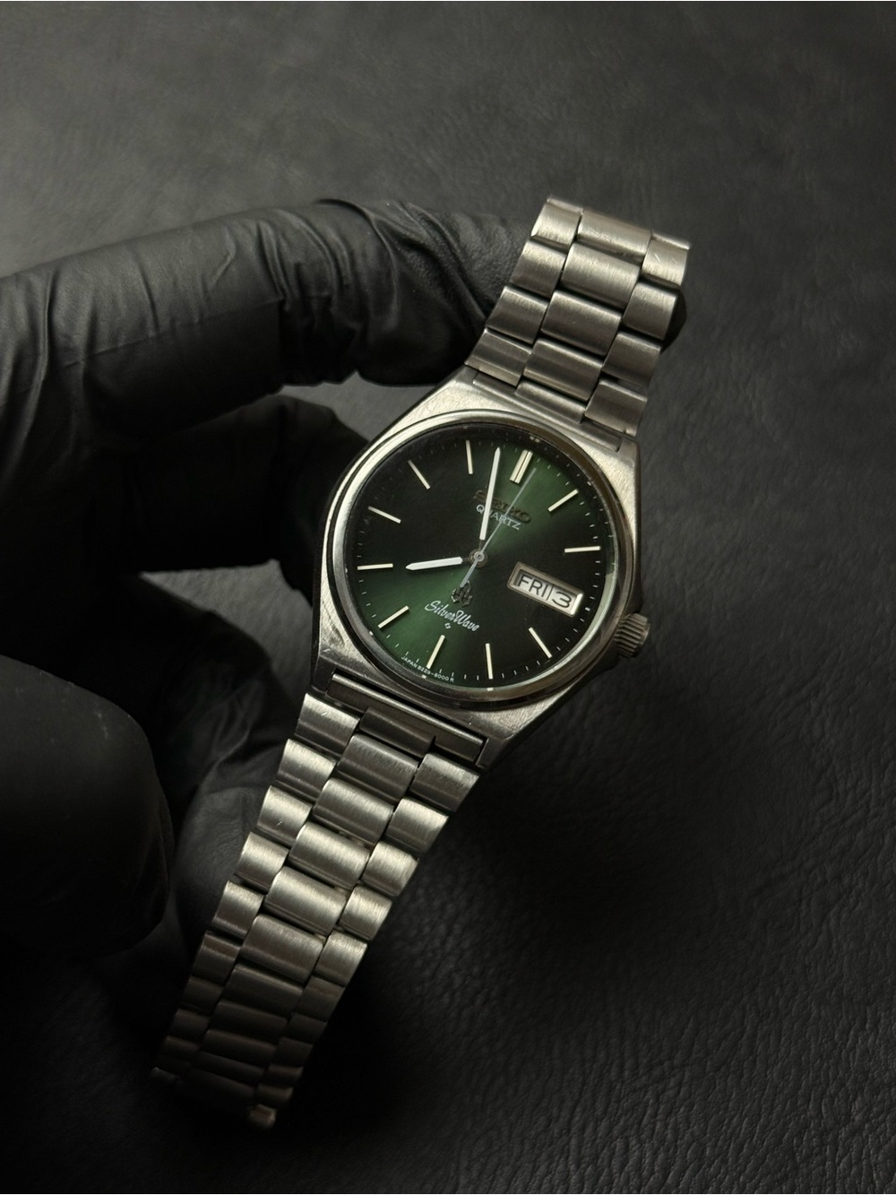 Vintage 1979 Seiko Quartz SilverWave 8229-8000 Men’s Watch